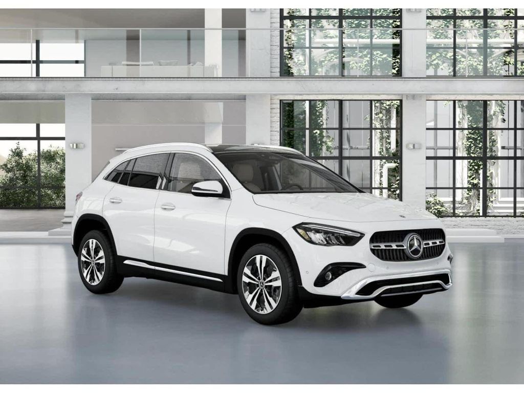 2026 Mercedes-BENZ GLA photo 10