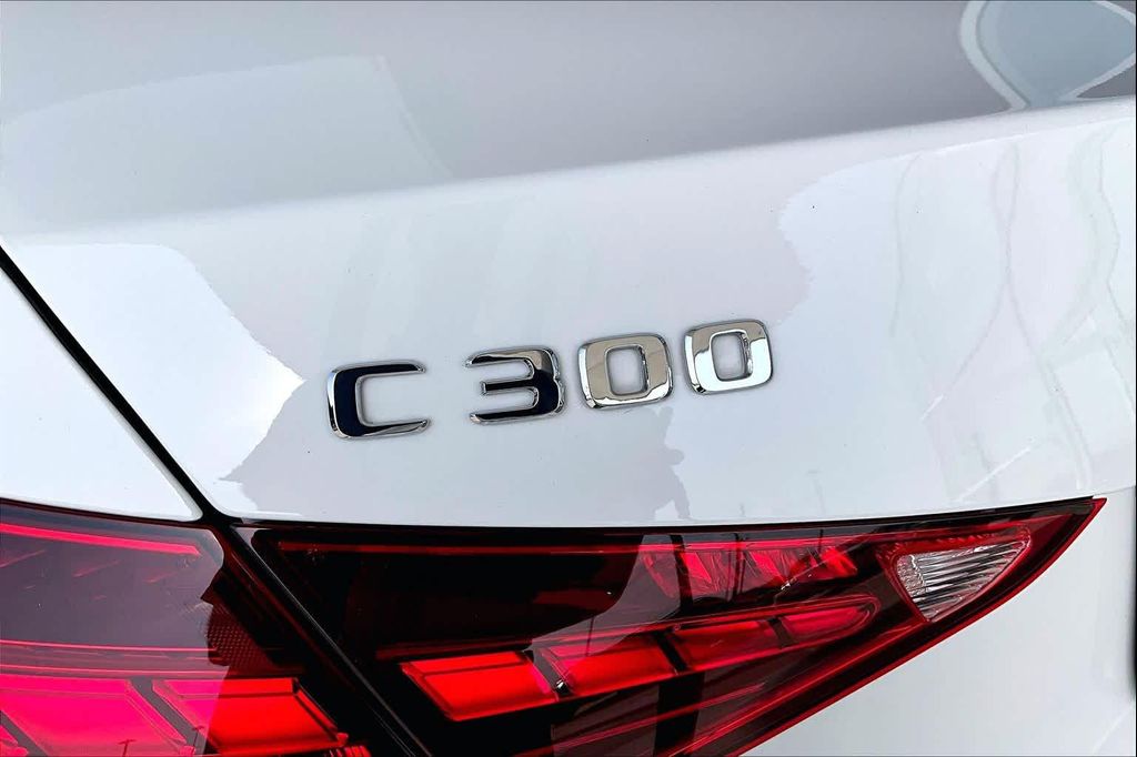 صورة مصغرة 28 لـ 2025 Mercedes-BENZ C-CLASS