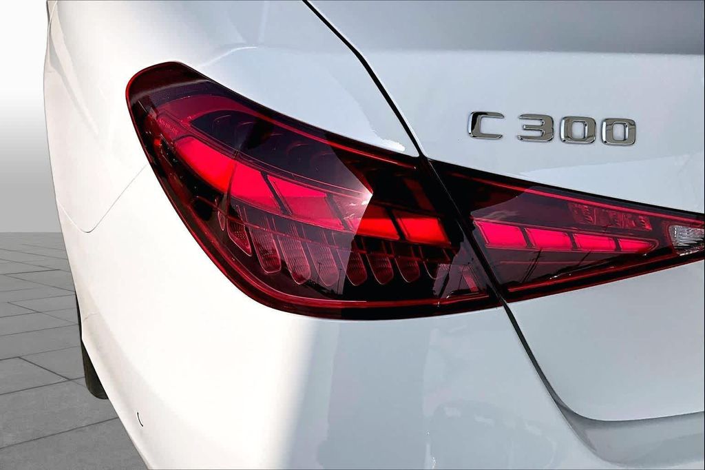 صورة مصغرة 25 لـ 2025 Mercedes-BENZ C-CLASS