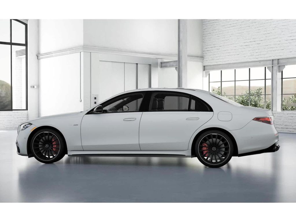 صورة مصغرة 32 لـ 2026 Mercedes-BENZ AMG S 63 E 4MATIC