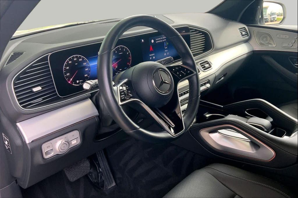 صورة مصغرة 16 لـ 2025 Mercedes-BENZ GLE