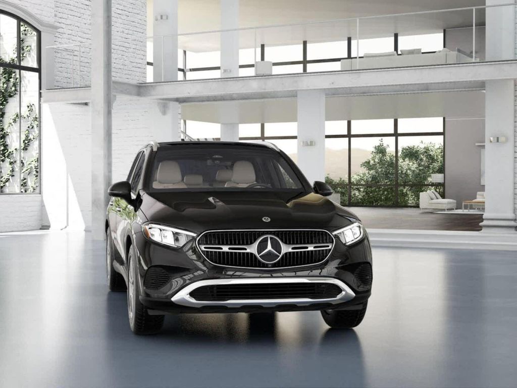 2026 Mercedes-BENZ GLC — фото 8