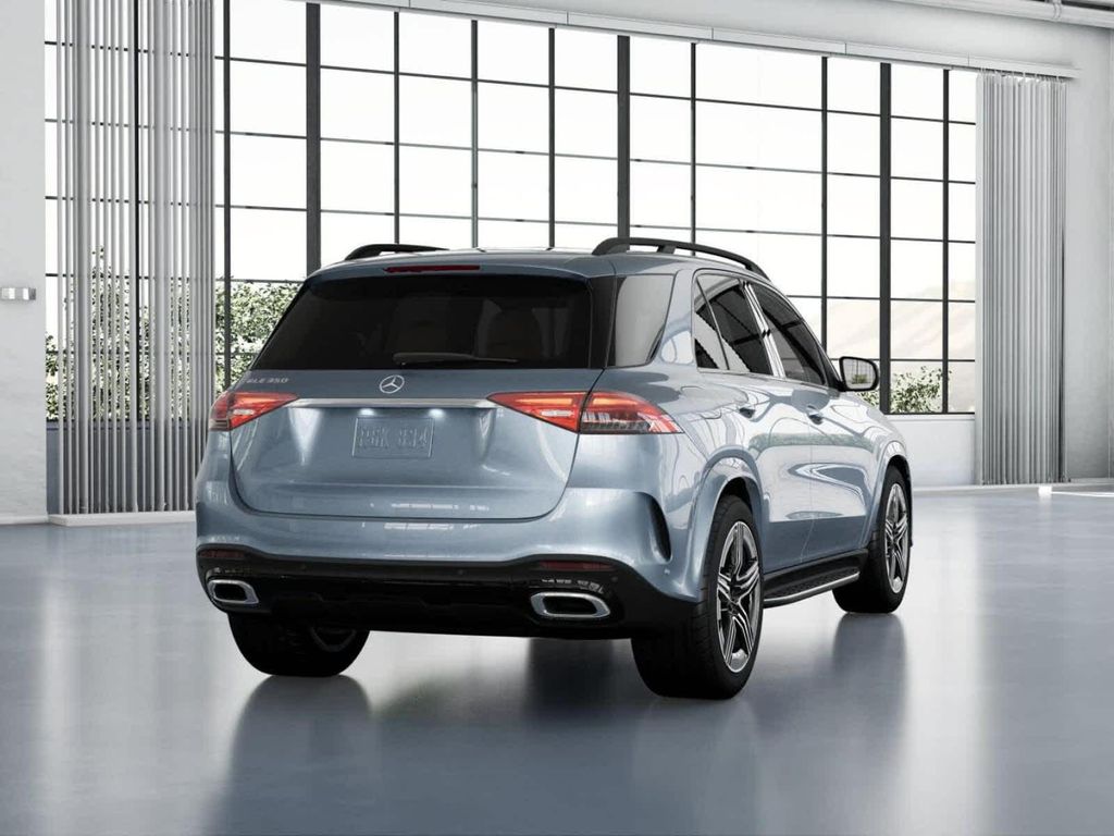 2026 Mercedes-BENZ GLE — миниатюра 22