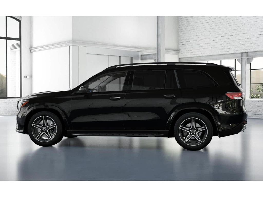 2026 Mercedes-BENZ GLS — миниатюра 32