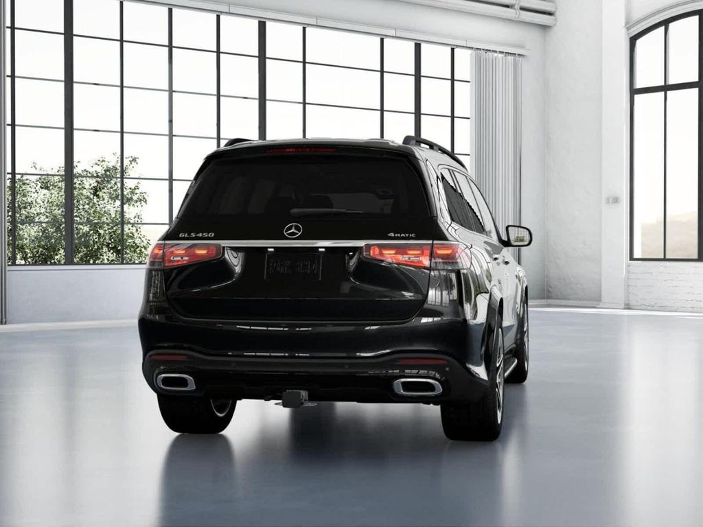 2026 Mercedes-BENZ GLS — миниатюра 23