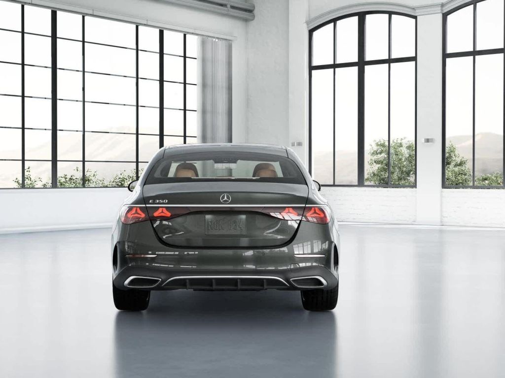 2027 Mercedes-BENZ E-CLASS 缩略图 24