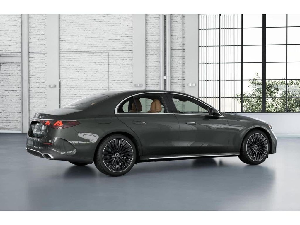 2027 Mercedes-BENZ E-CLASS 缩略图 18