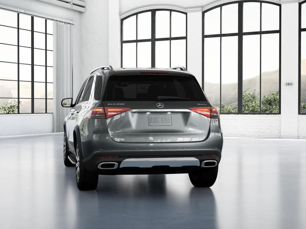 2025 Mercedes-BENZ GLE — миниатюра 24