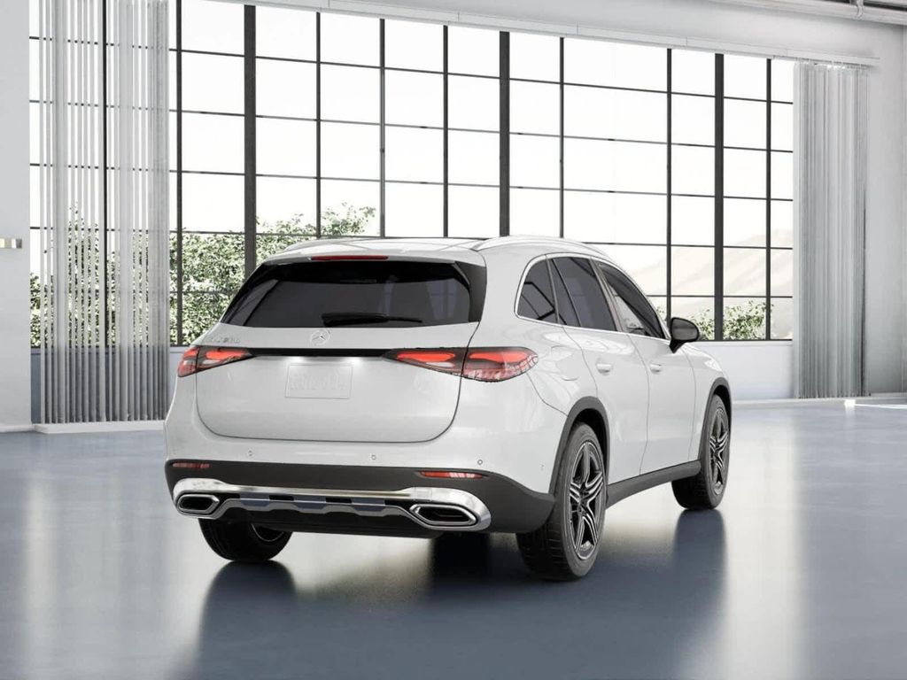 2026 Mercedes-BENZ GLC — миниатюра 22