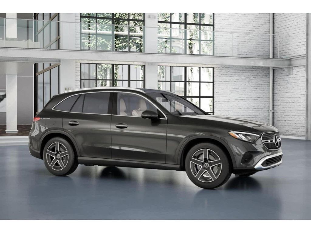 2026 Mercedes-BENZ GLC — миниатюра 13