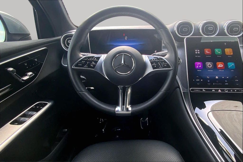 صورة 6 لـ 2026 Mercedes-BENZ GLC
