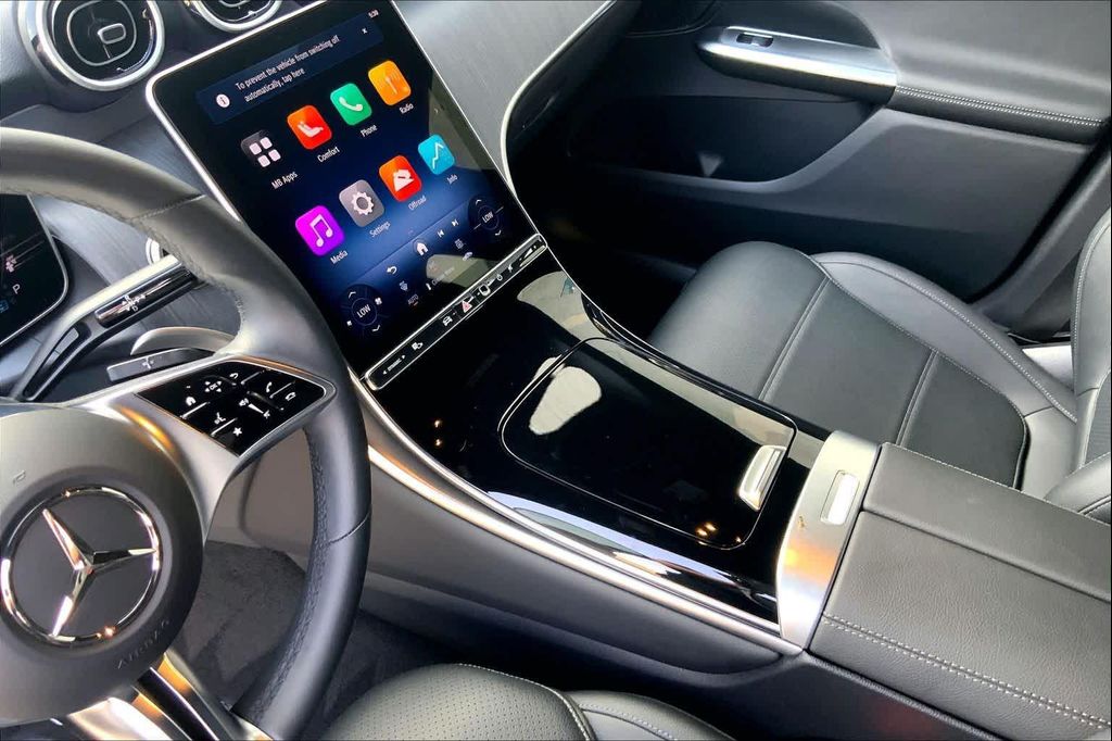 2026 Mercedes-BENZ GLC thumbnail 15