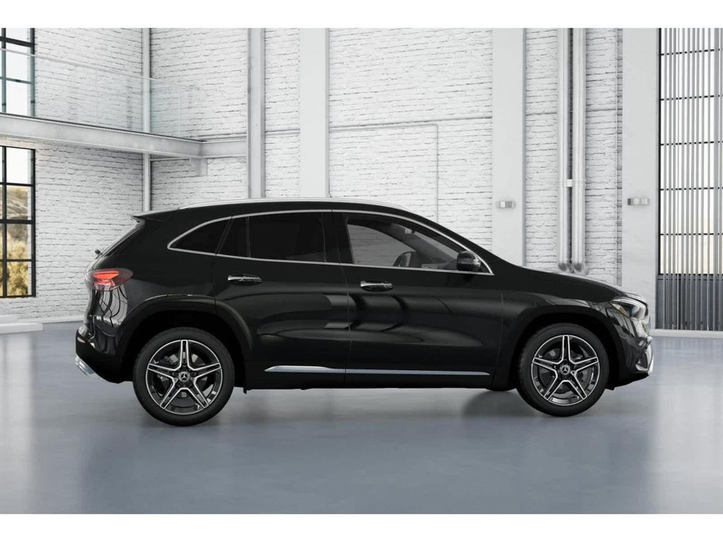 2026 Mercedes-BENZ GLA — миниатюра 16