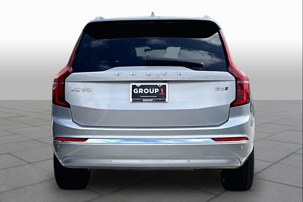 صورة 5 لـ 2025 Volvo XC90 B5 PLUS 7-SEATER