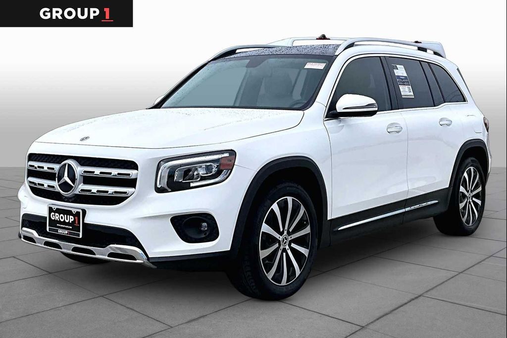 Mercedes-Benz GLB 250 main image