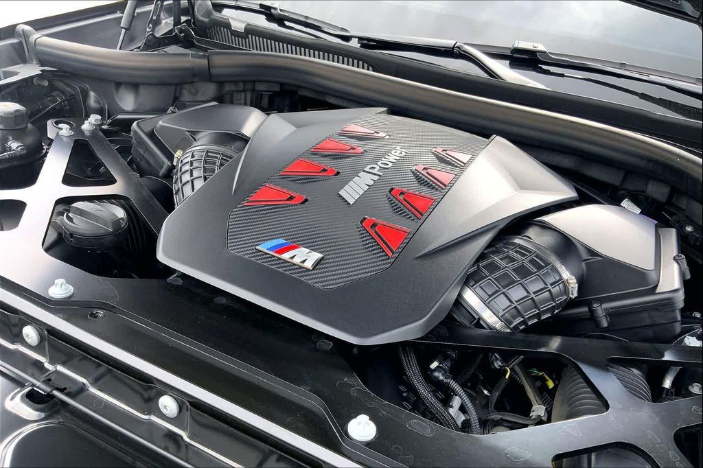 صورة مصغرة 55 لـ 2025 BMW X5 M BASE