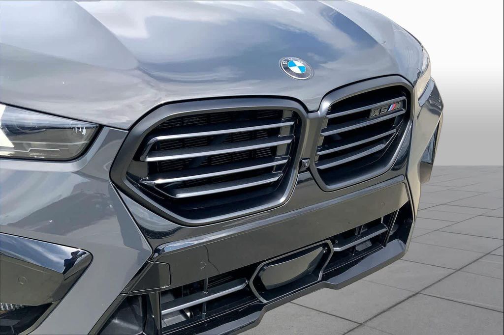 صورة مصغرة 51 لـ 2025 BMW X5 M BASE