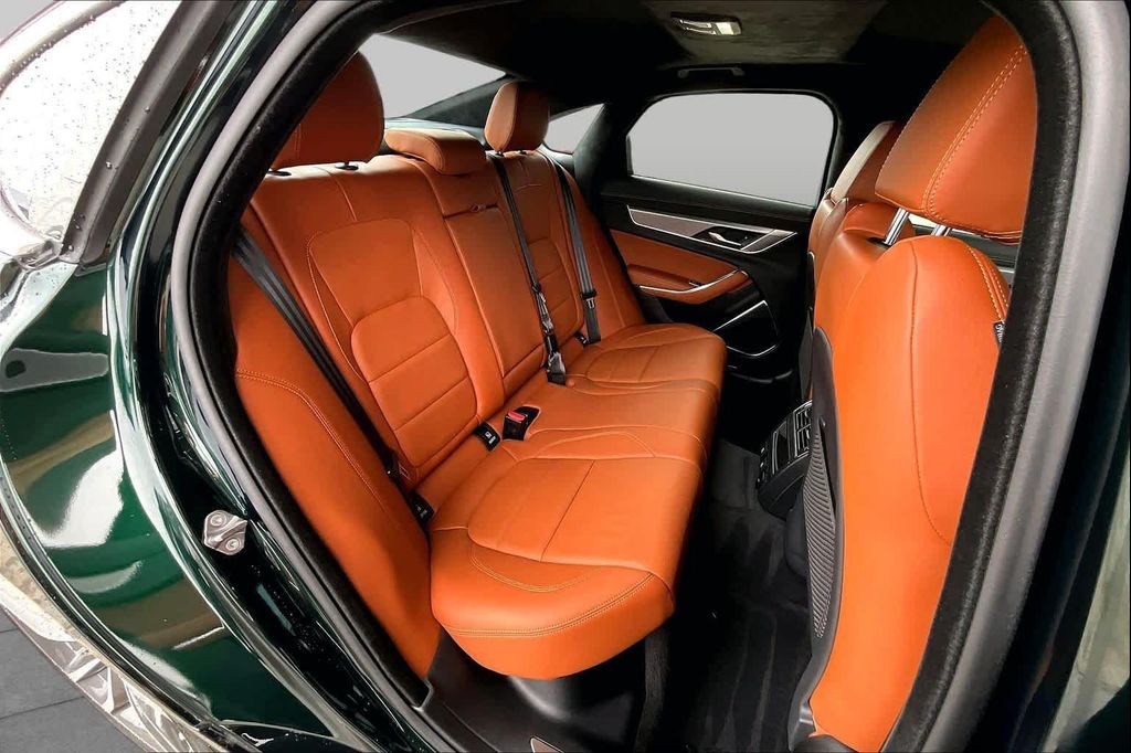 2024 Jaguar XF R-DYNAMIC SE P250 AWD AUTOMATIC — миниатюра 18