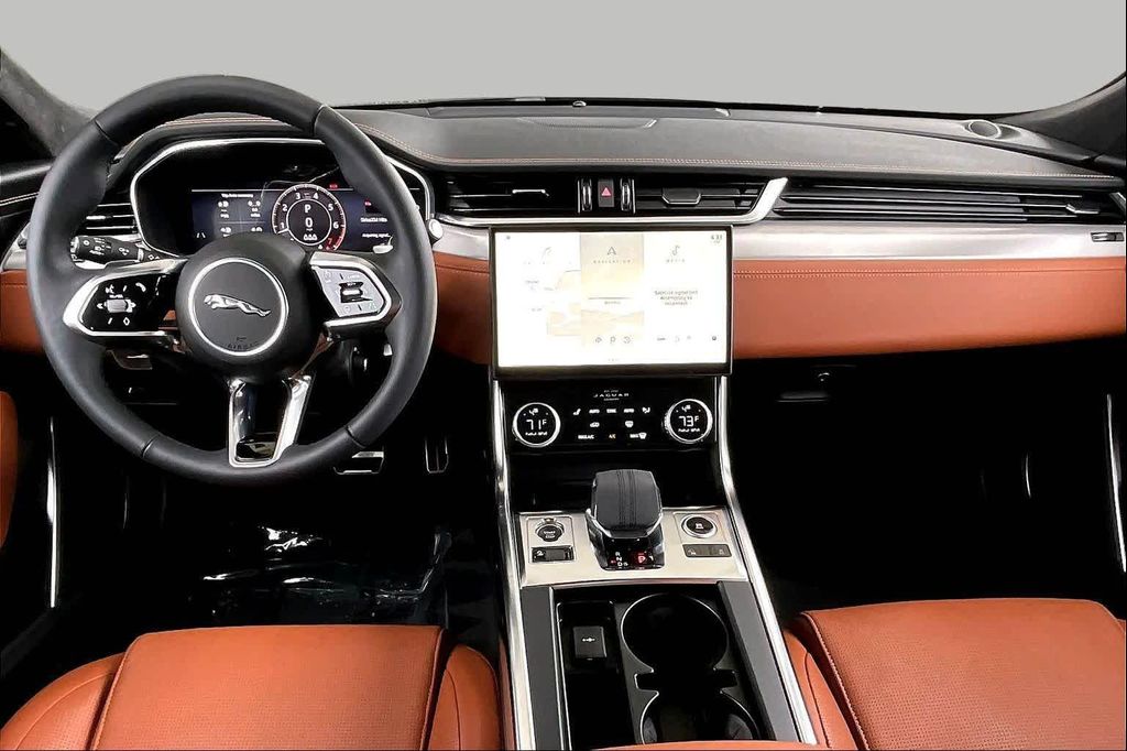 2024 Jaguar XF R-DYNAMIC SE P250 AWD AUTOMATIC — миниатюра 14
