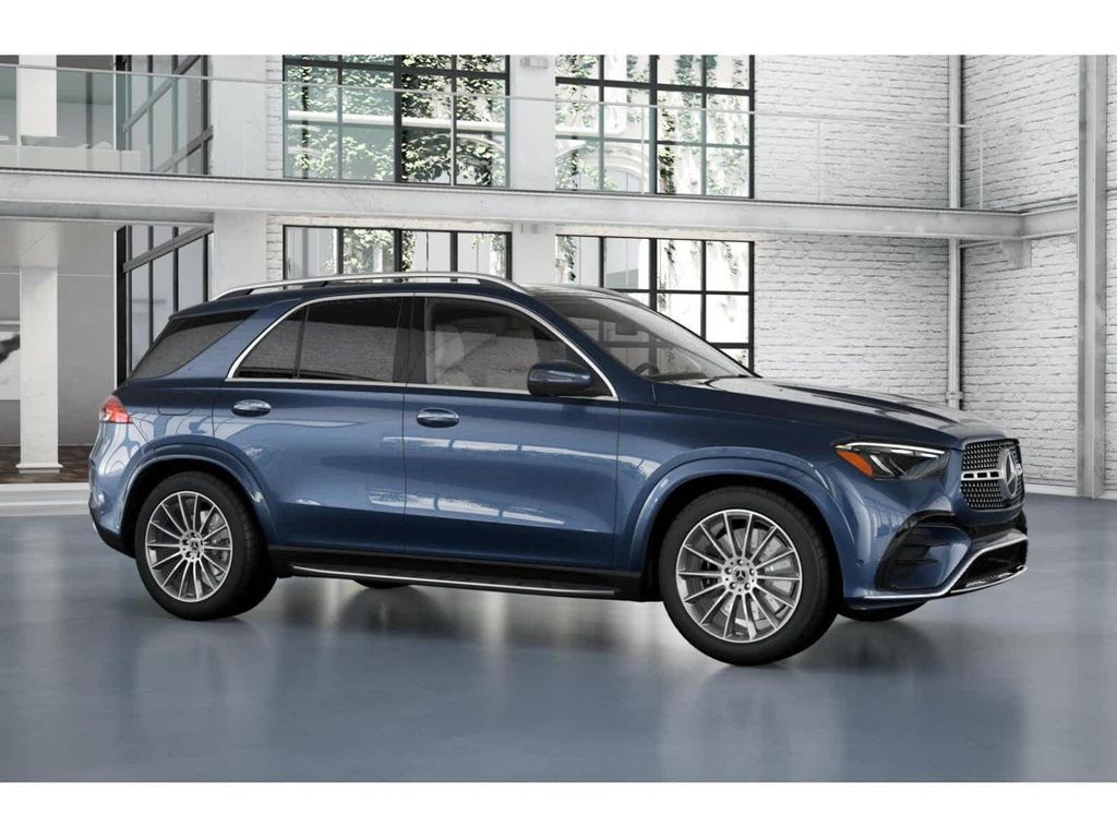 2026 Mercedes-BENZ GLE — миниатюра 13