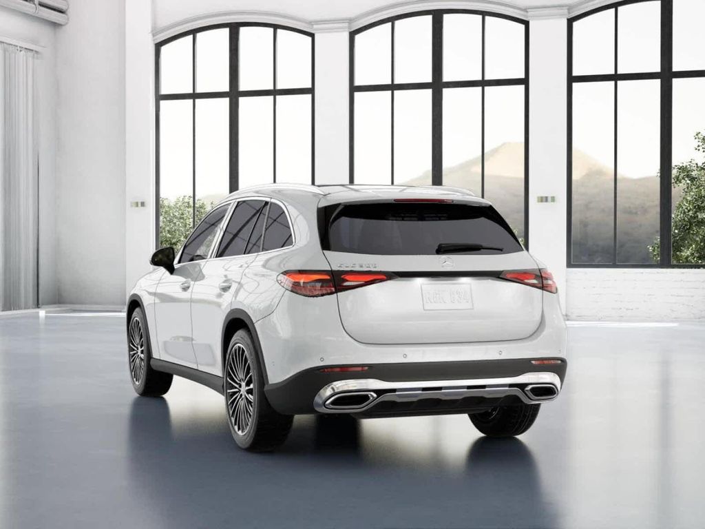 2026 Mercedes-BENZ GLC — миниатюра 26