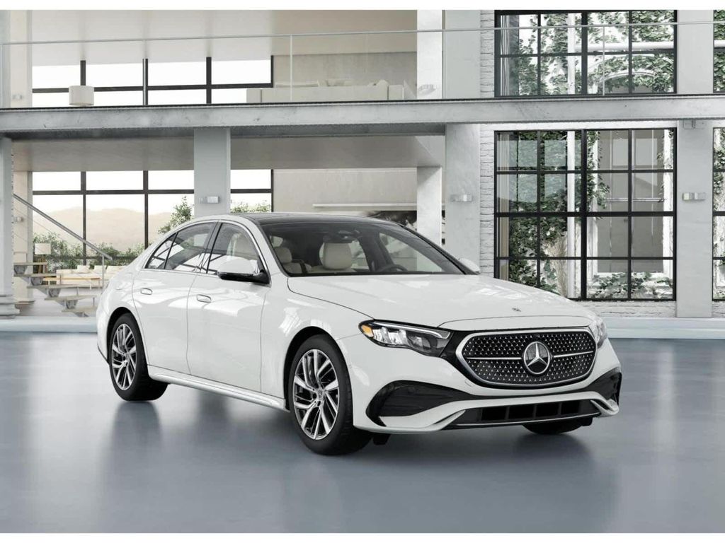 صورة 10 لـ 2026 Mercedes-BENZ E-CLASS