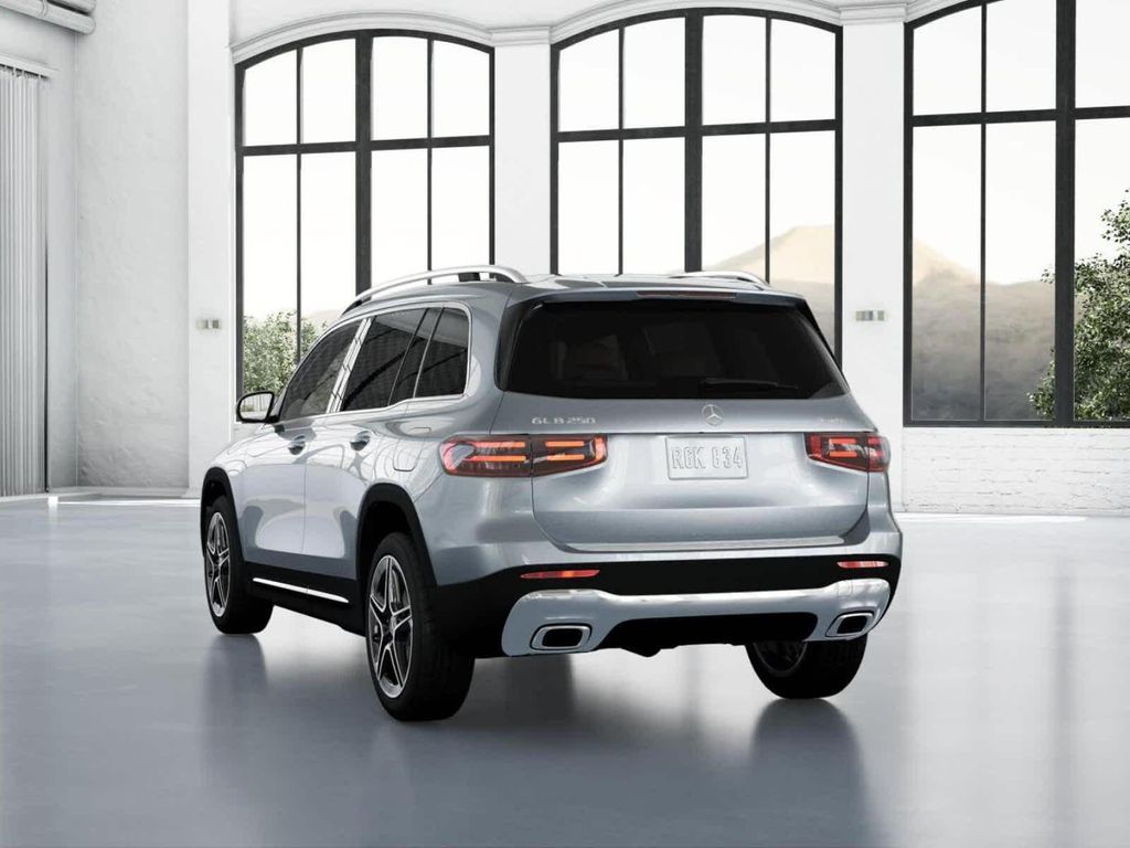 2026 Mercedes-BENZ GLB — миниатюра 26