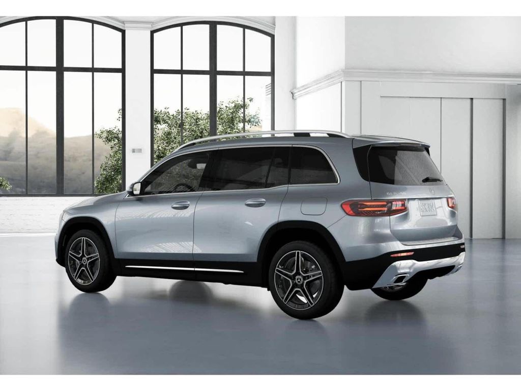 2026 Mercedes-BENZ GLB — миниатюра 29