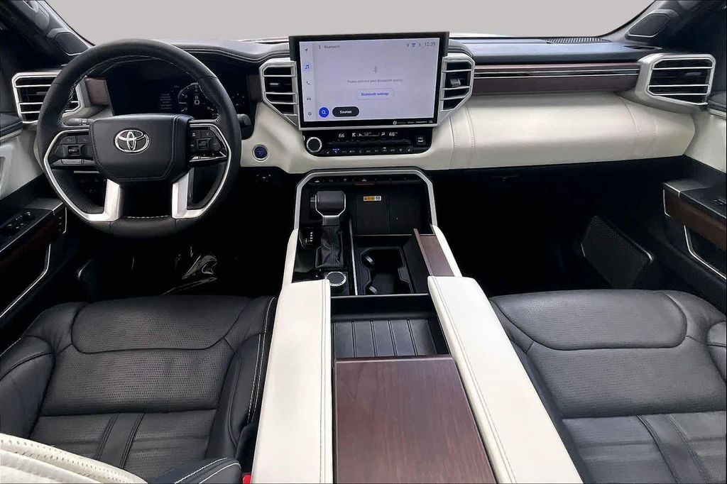 صورة مصغرة 14 لـ 2024 Toyota SEQUOIA CAPSTONE