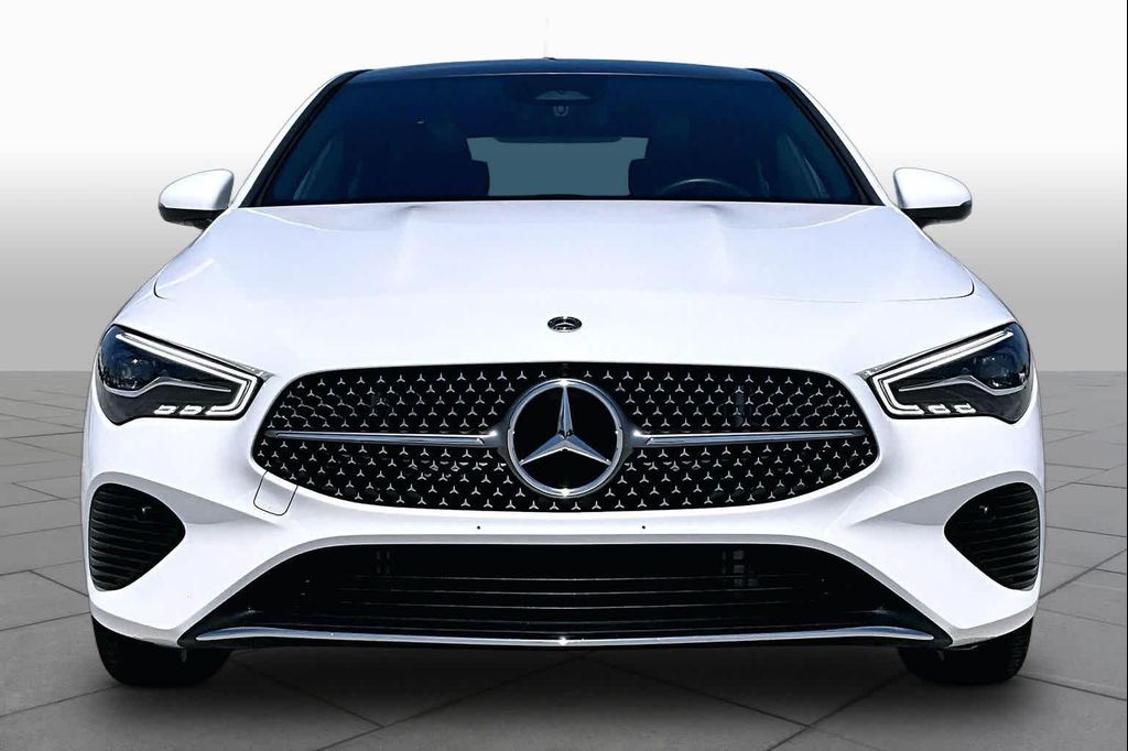 صورة 4 لـ 2025 Mercedes-BENZ CLA