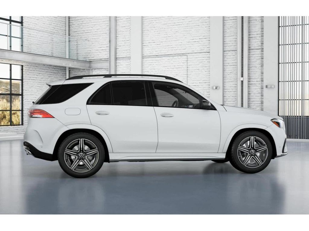 2026 Mercedes-BENZ GLE — миниатюра 16