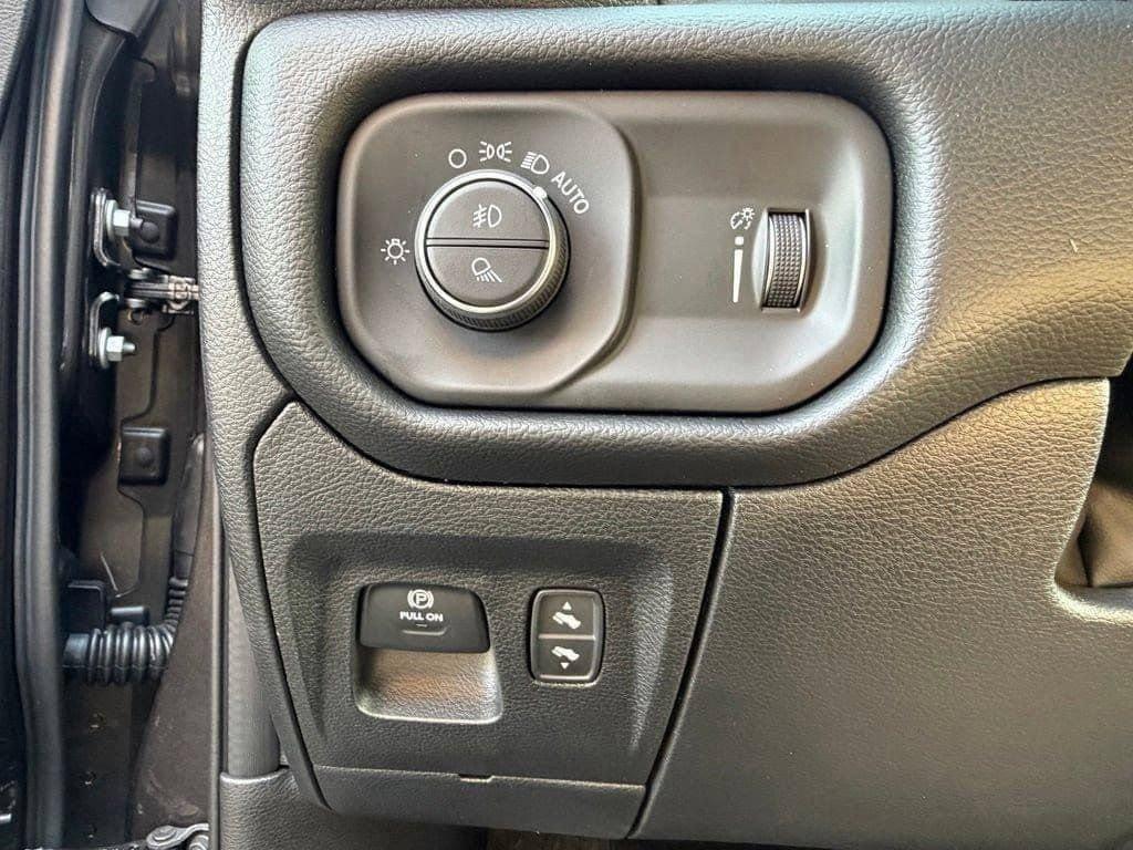 2026 RAM 1500 BIG HORN/LONE STAR — миниатюра 26