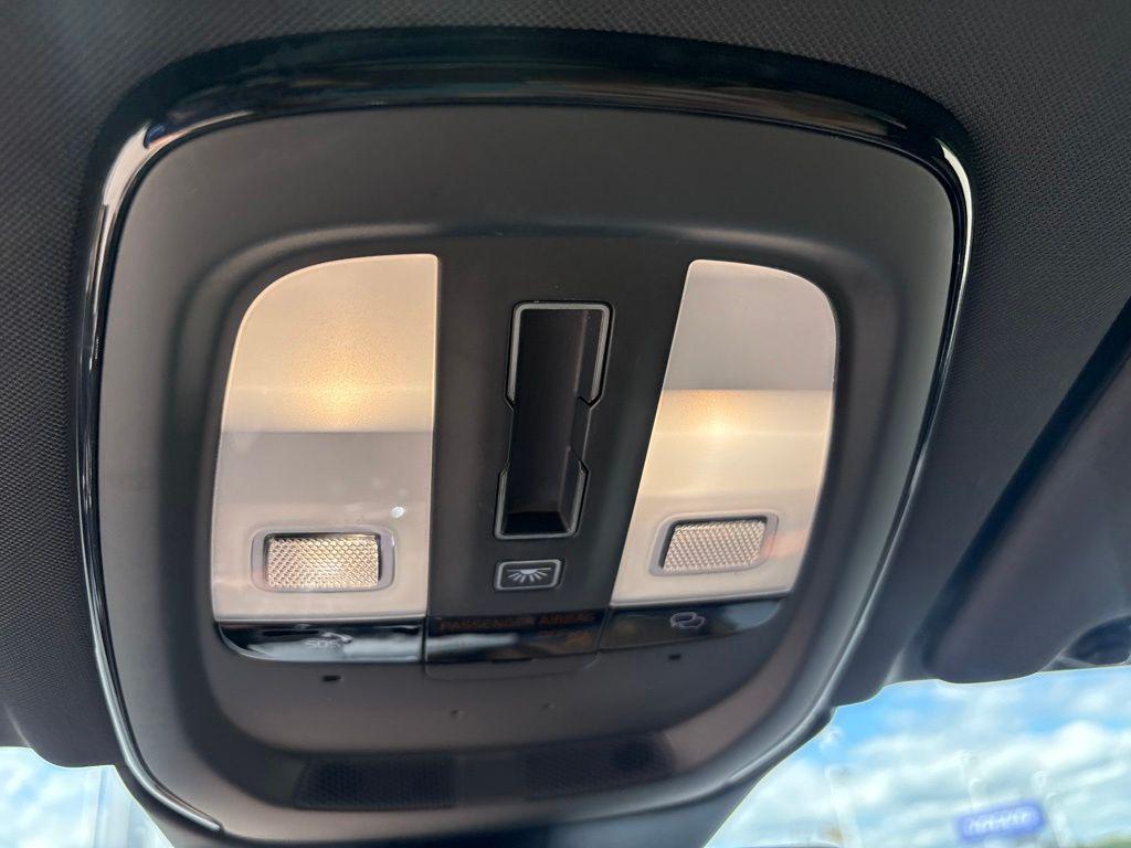 2025 Volvo XC60 B5 ULTRA — миниатюра 20