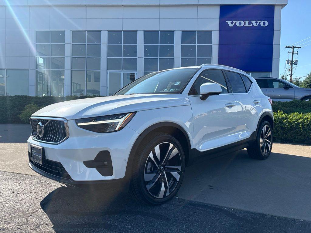 2024 Volvo XC40 B5 PLUS BRIGHT THEME thumbnail 42
