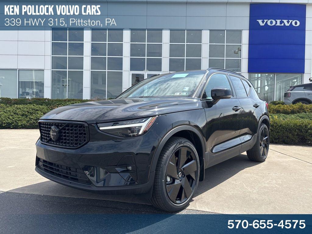 New 2026 Volvo XC40 Black Edition Ultra, B5 AWD Gas (mild hybrid)
