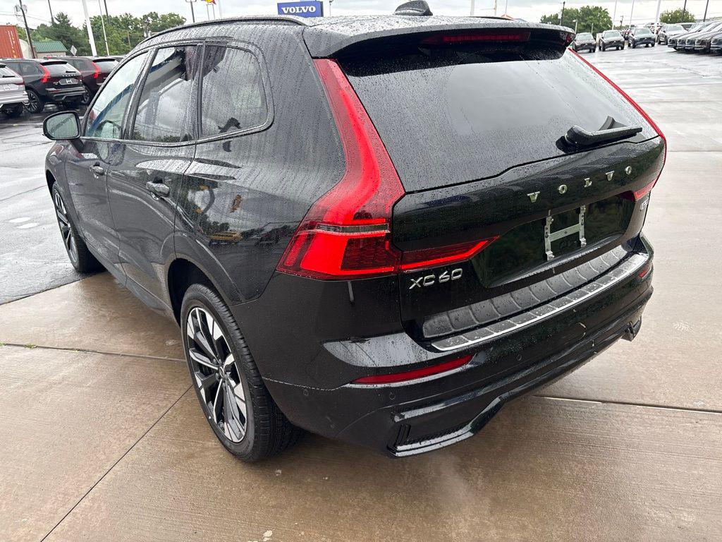 صورة 8 لـ 2026 Volvo XC60 B5 PLUS