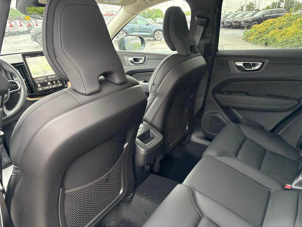 صورة مصغرة 31 لـ 2026 Volvo XC60 B5 PLUS