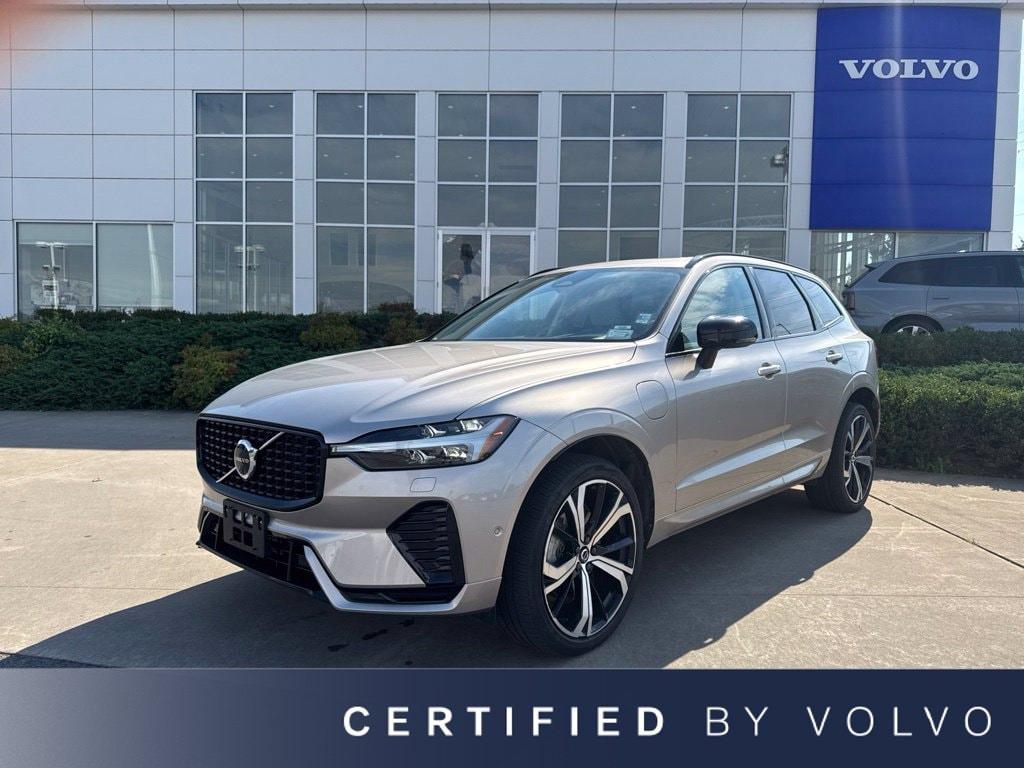 2025 Volvo XC60 PLUG-IN HYBRID ULTRA, T8 AWD ELECTRIC/GASOLIN 照片 1