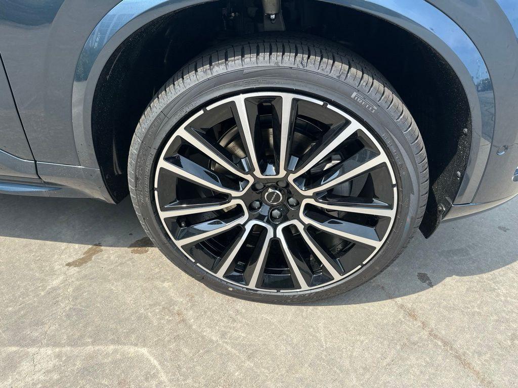 صورة مصغرة 13 لـ 2026 Volvo XC90 PLUS, B6 AWD GAS (MILD HYBRID), GASOLINE, BRI