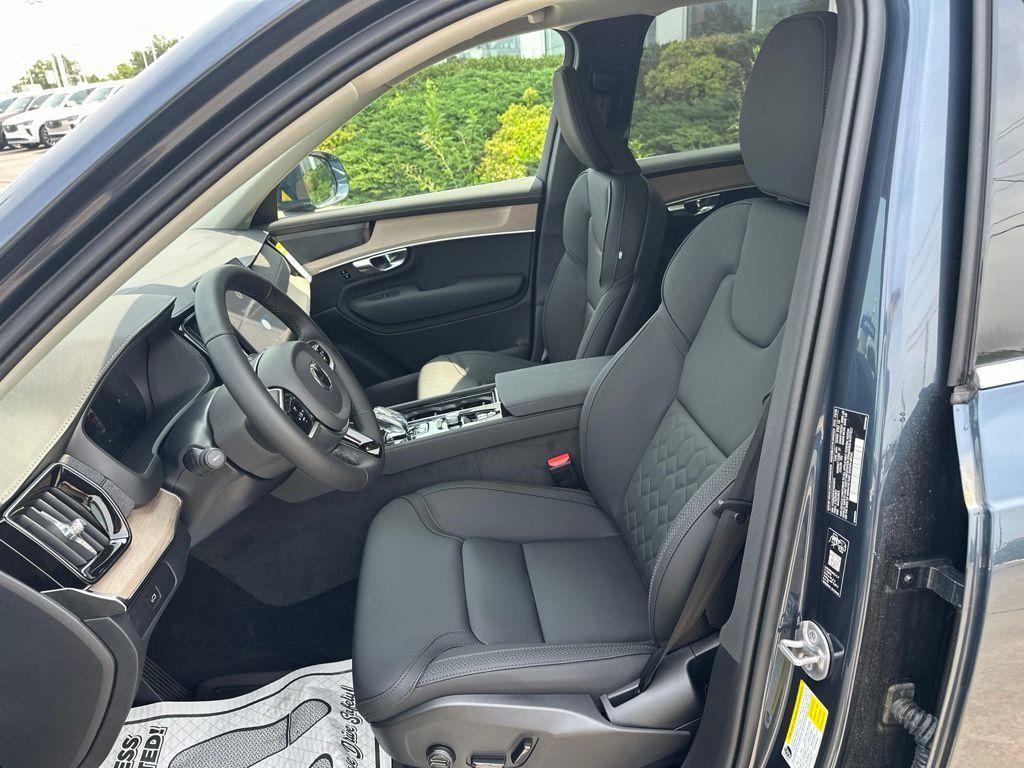 صورة مصغرة 22 لـ 2026 Volvo XC90 PLUS, B6 AWD GAS (MILD HYBRID), GASOLINE, BRI