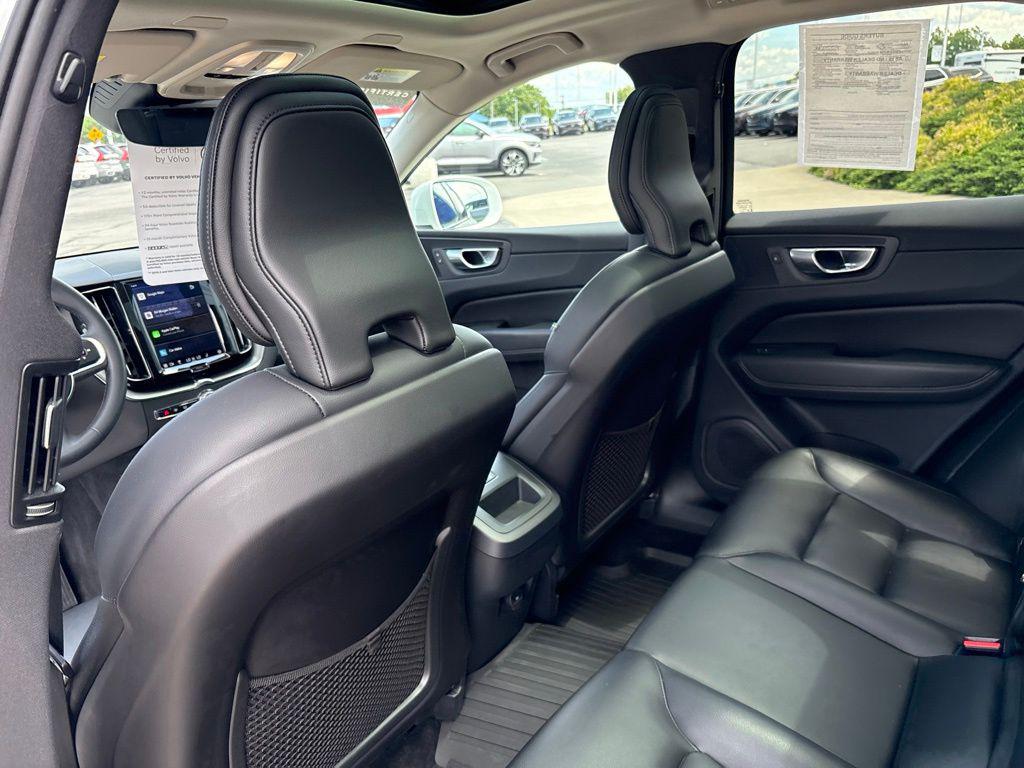 2023 Volvo XC60 B5 CORE 照片 32