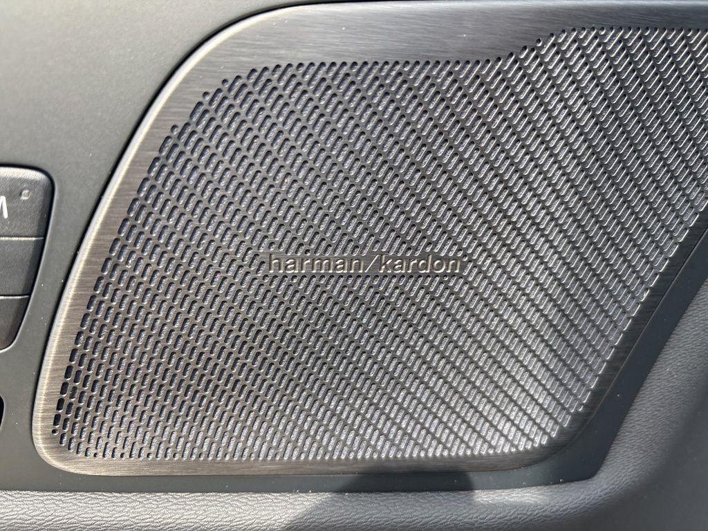 2026 Volvo XC60 B5 PLUS — миниатюра 16