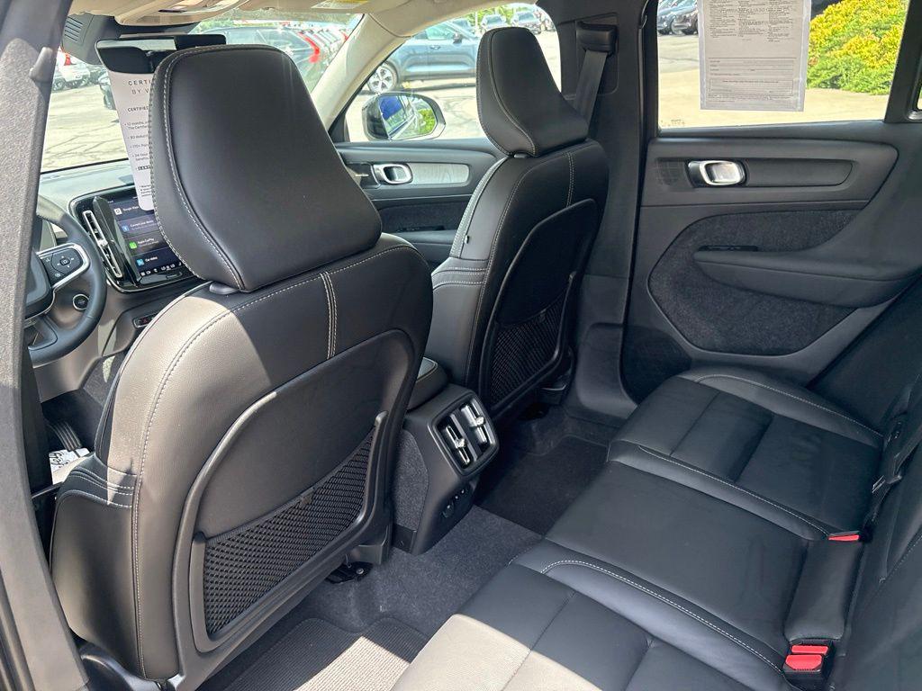 2024 Volvo XC40 B5 PLUS DARK THEME — миниатюра 31