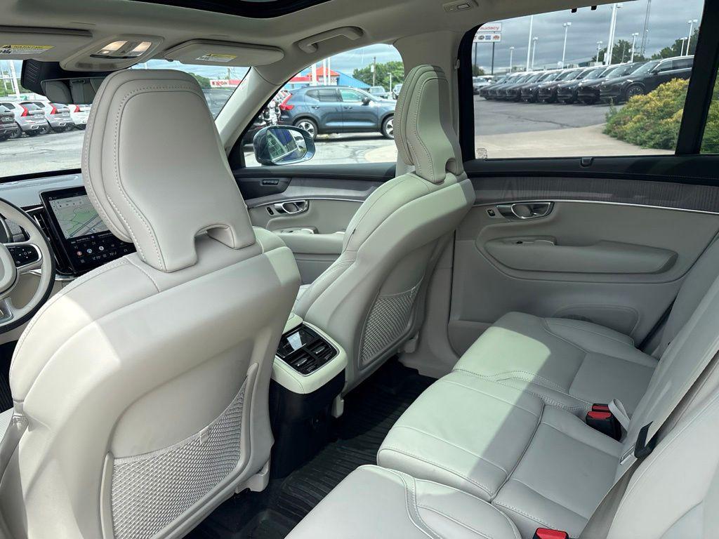2026 Volvo XC90 ULTRA, B6 AWD GAS (MILD HYBRID), GASOLINE, BR — миниатюра 32