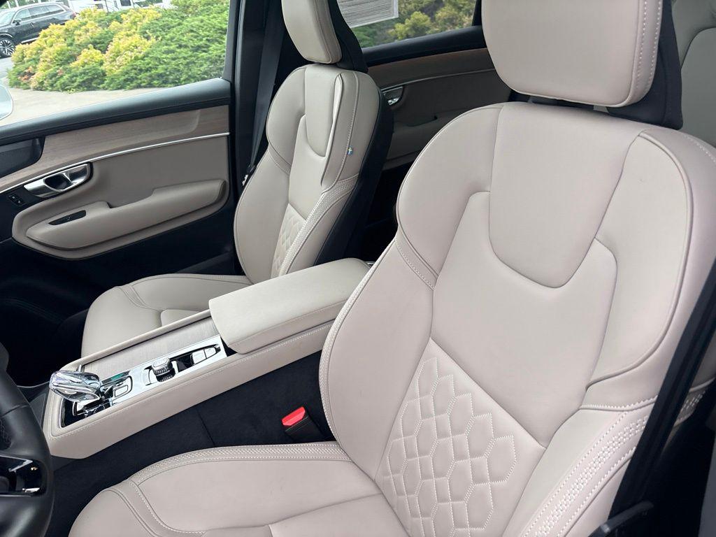 2025 Volvo XC90 B6 PLUS 7-SEATER 缩略图 17