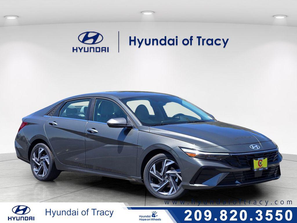 New 2026 Hyundai ELANTRA Limited