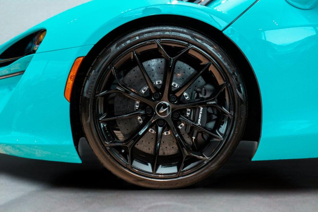 صورة 13 لـ 2026 Mclaren ARTURA SPIDER