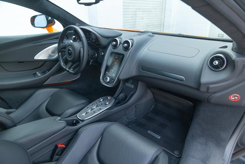 2025 Mclaren GTS — миниатюра 15