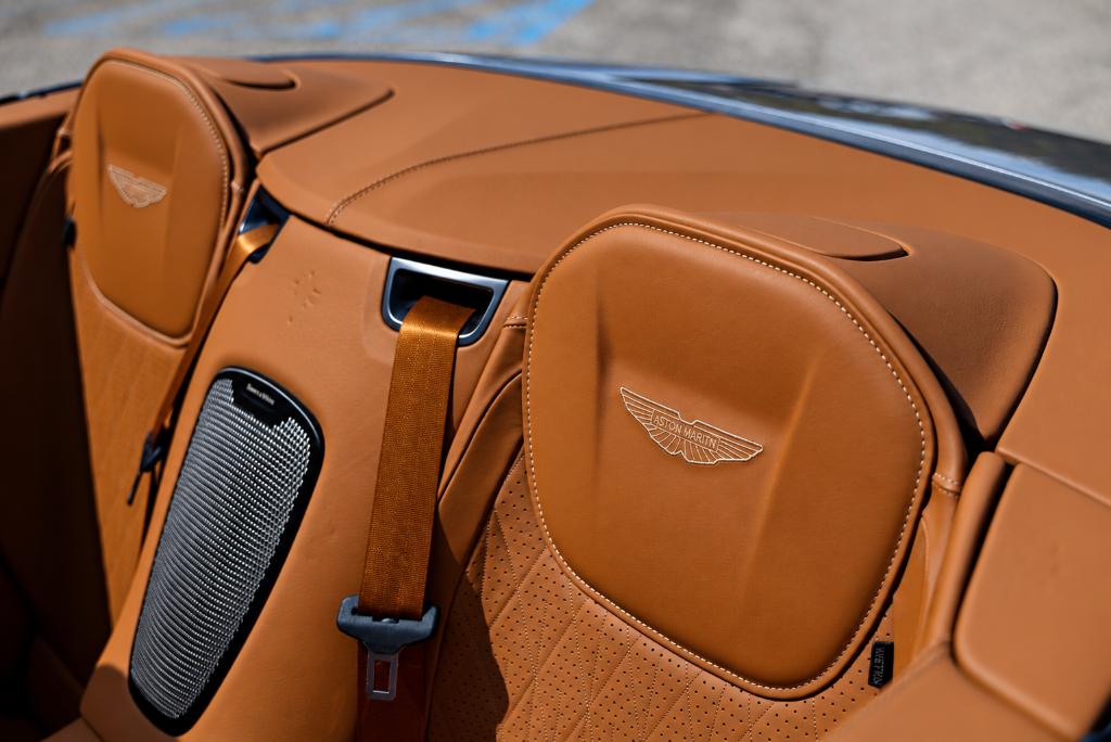 2024 Aston Martin DB12 VOLANTE — миниатюра 18