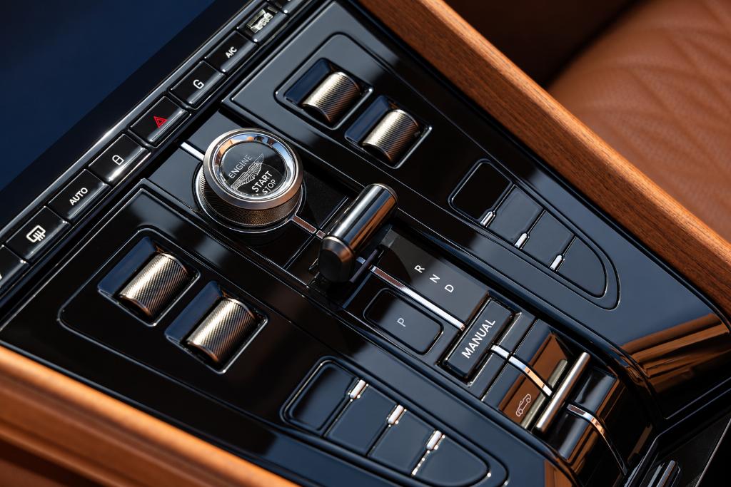 2024 Aston Martin DB12 VOLANTE — миниатюра 21
